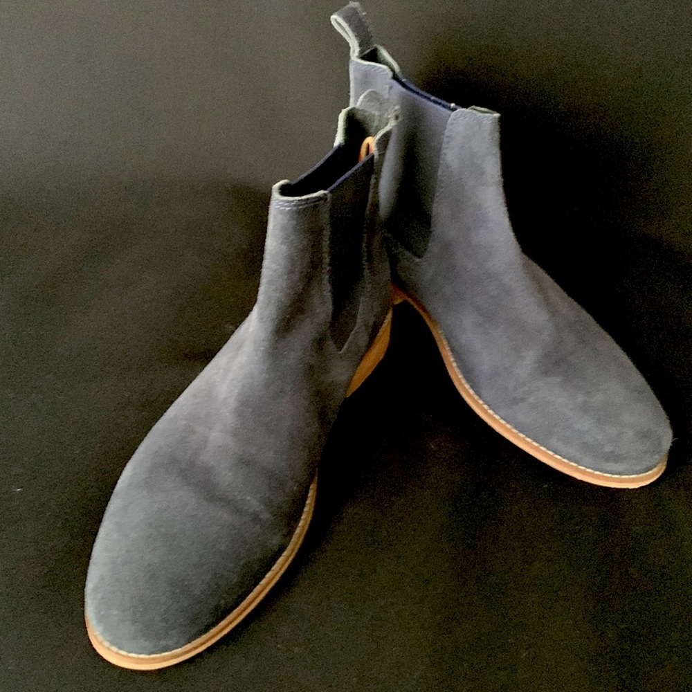 TOPMAN Blue Suede Chelsea Boots
